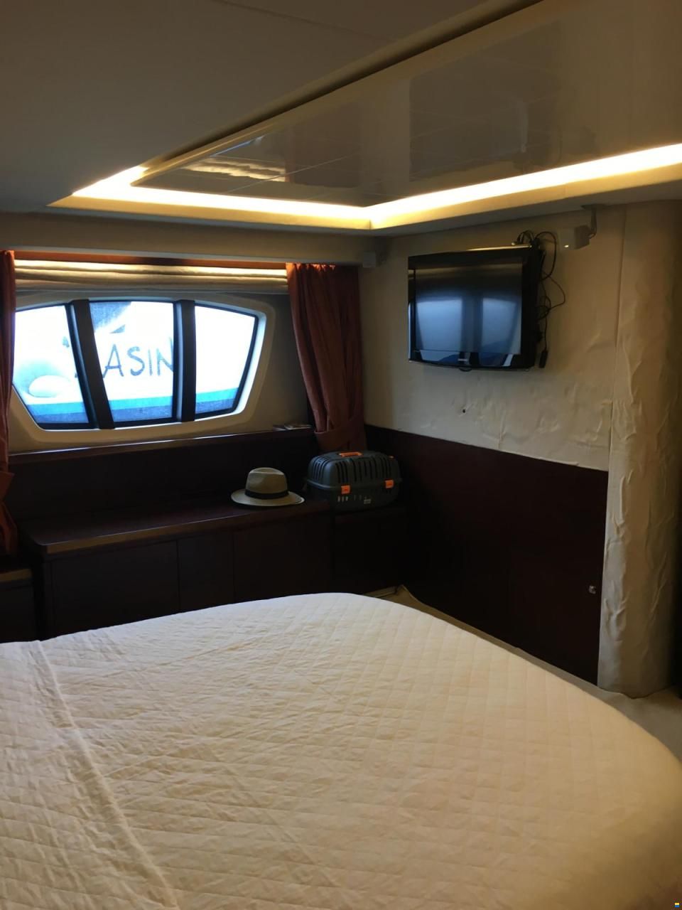 Azimut 75
