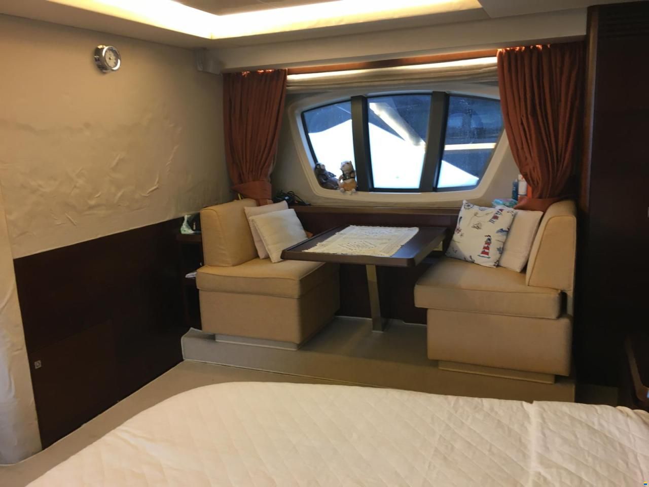 Azimut 75