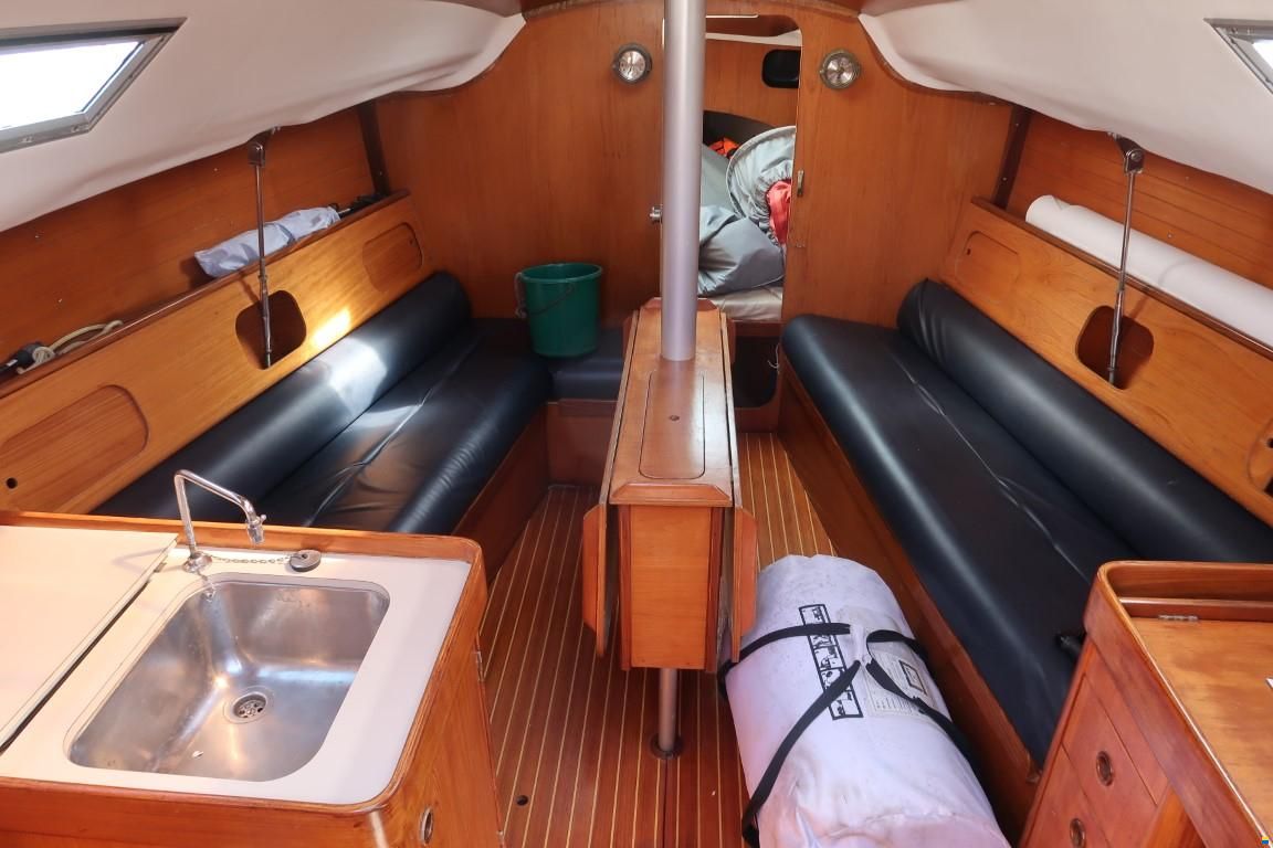 Beneteau First 29