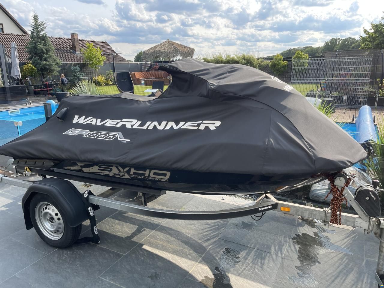 Yamaha GP 1800