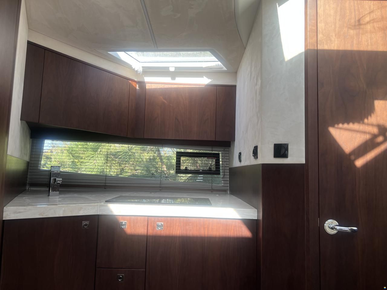 Galeon 335 HTS