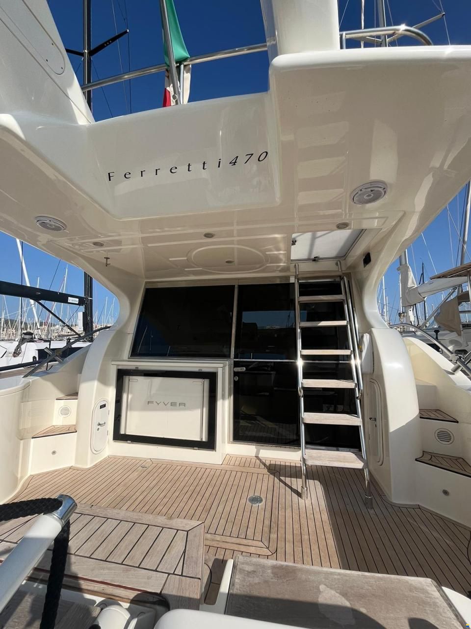 Ferretti 470