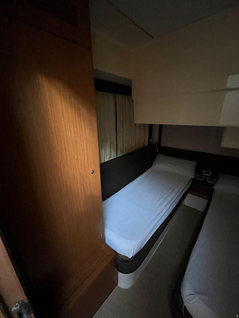 Ferretti 470