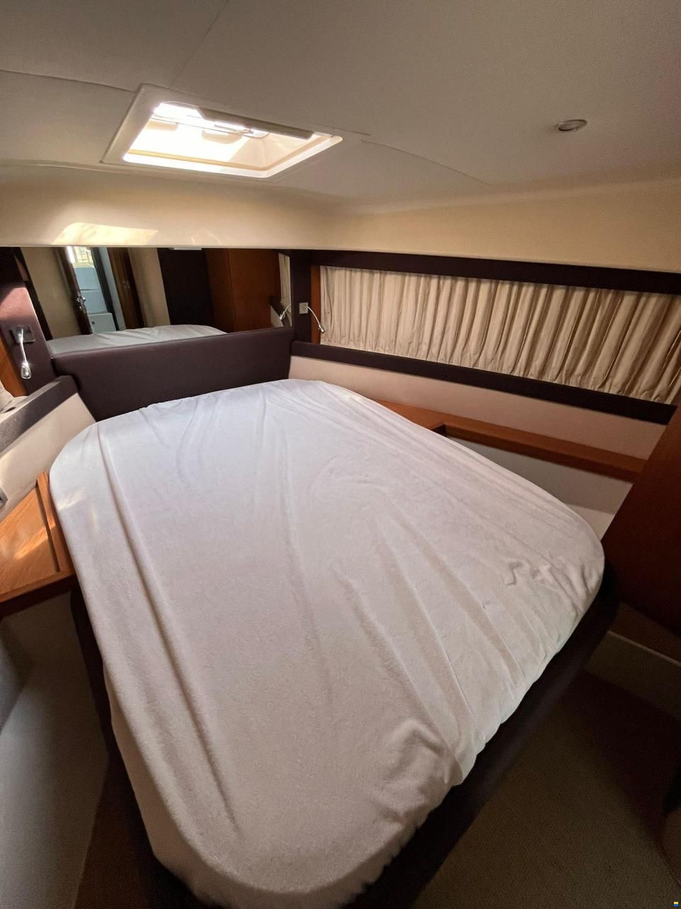 Ferretti 470