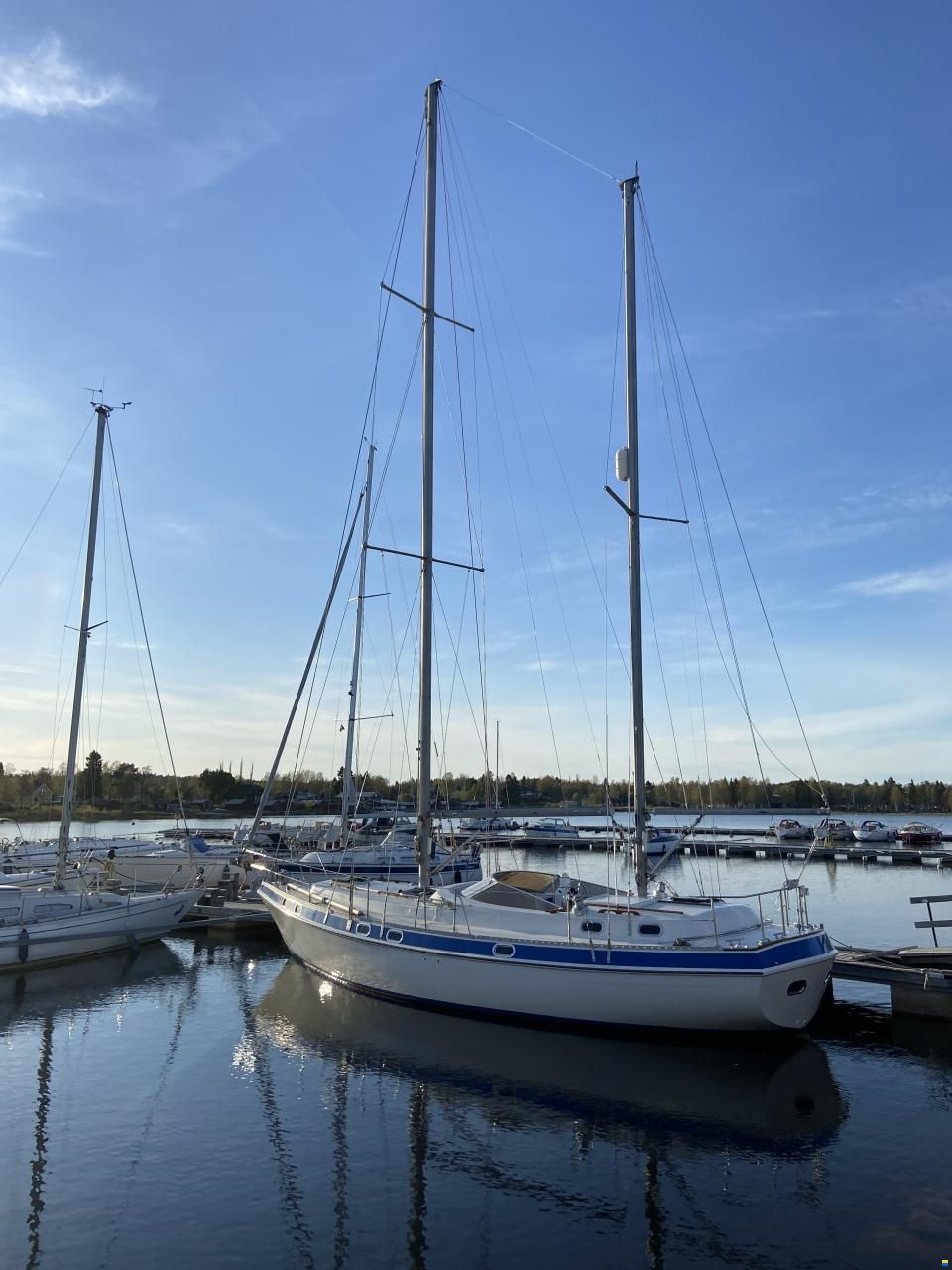 Morgan Out Island 41 ketch (416)