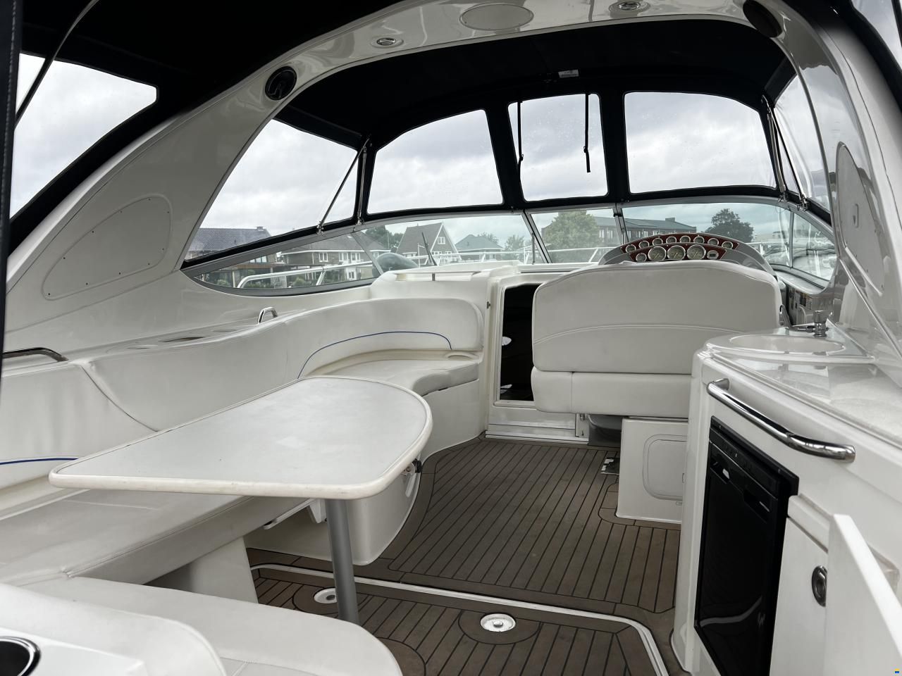 Bayliner 320 Cruiser