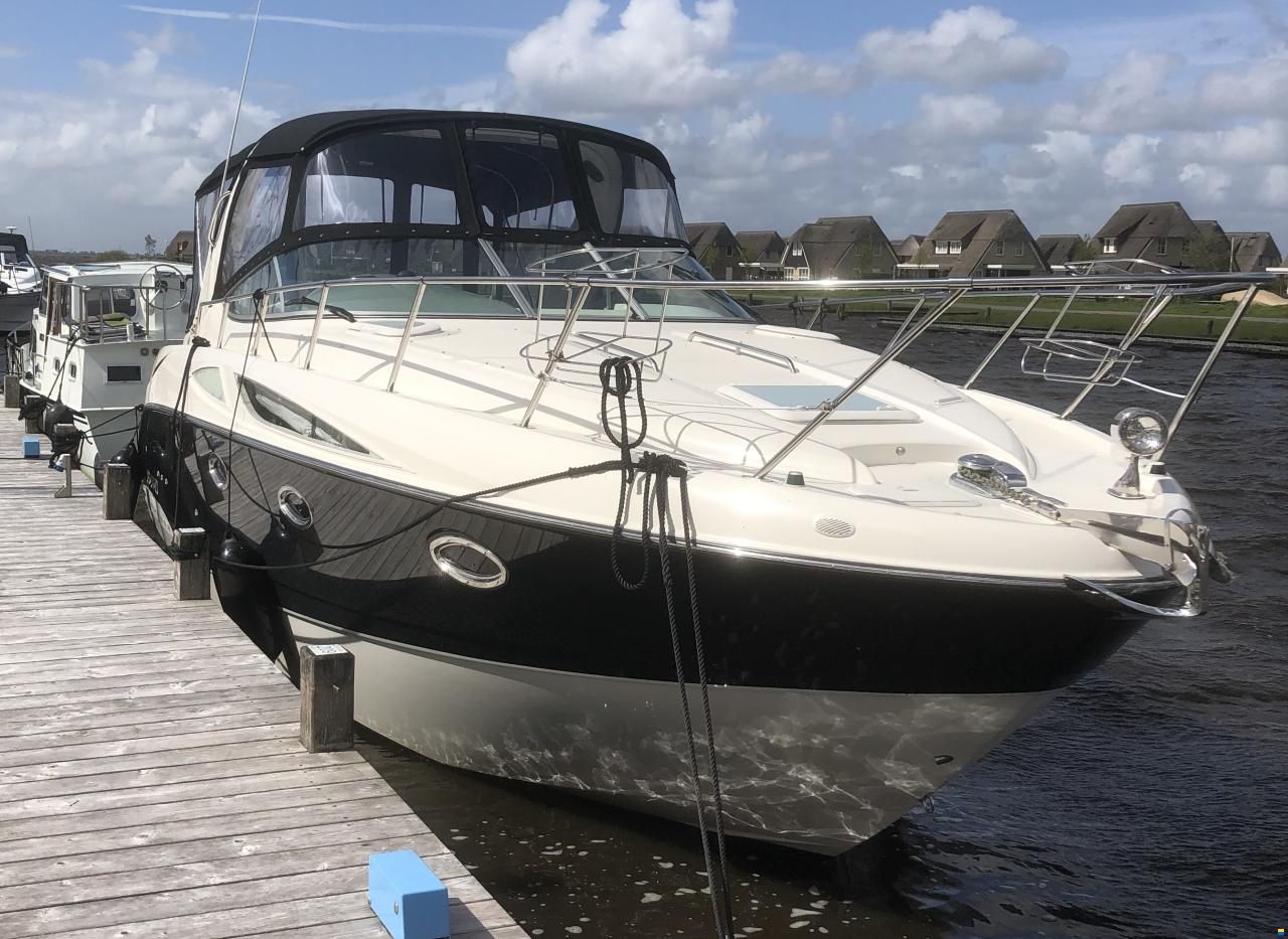 Bayliner 320 Cruiser