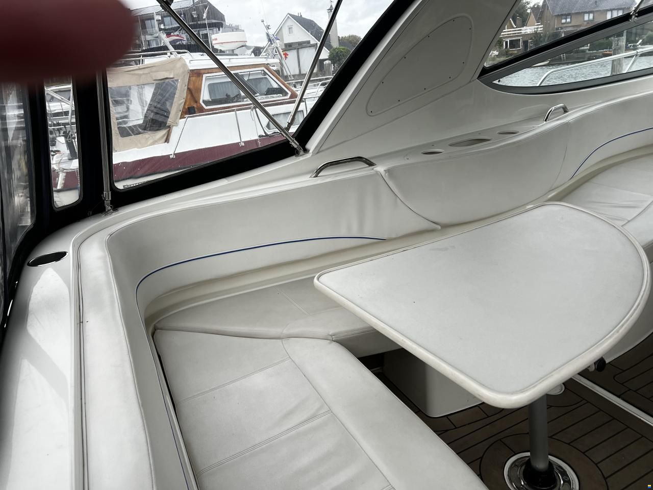Bayliner 320 Cruiser