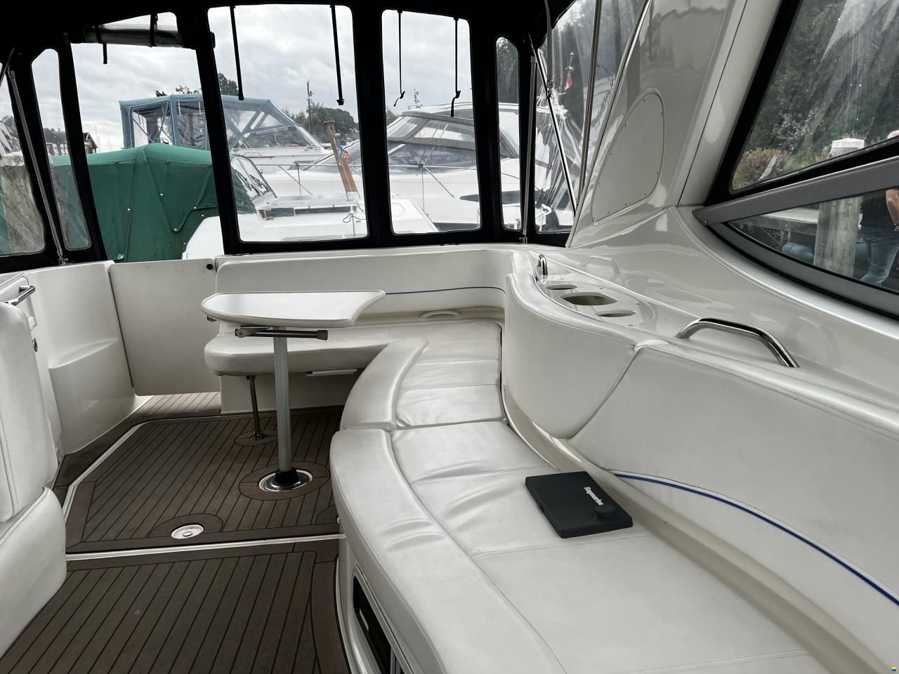 Bayliner 320 Cruiser