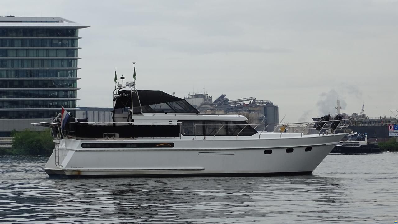 Wim van der Valk Super Falcon 45 Valkkruiser