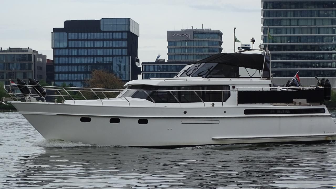 Wim van der Valk Valkkruiser Super Falcon 45 Valkkruiser