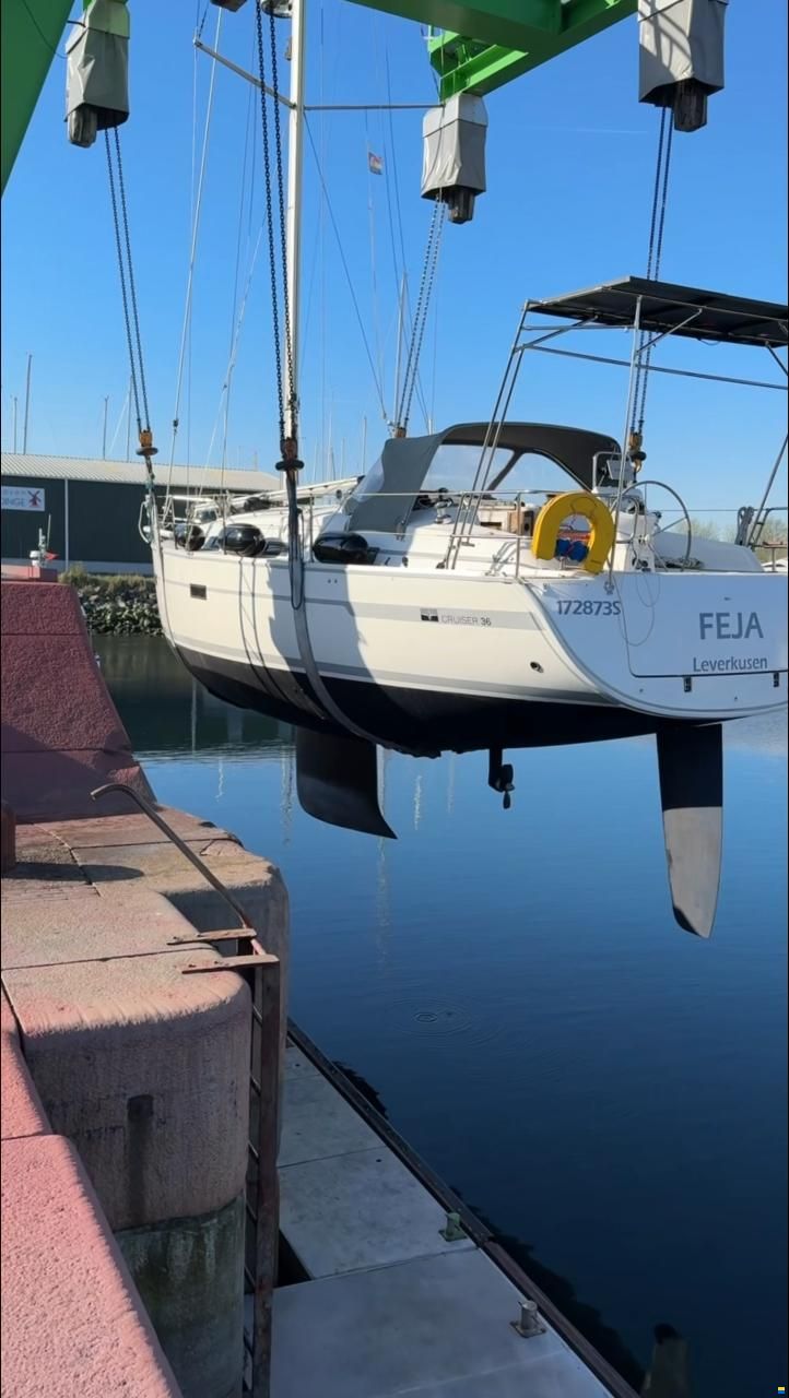 Bavaria Cruiser 36