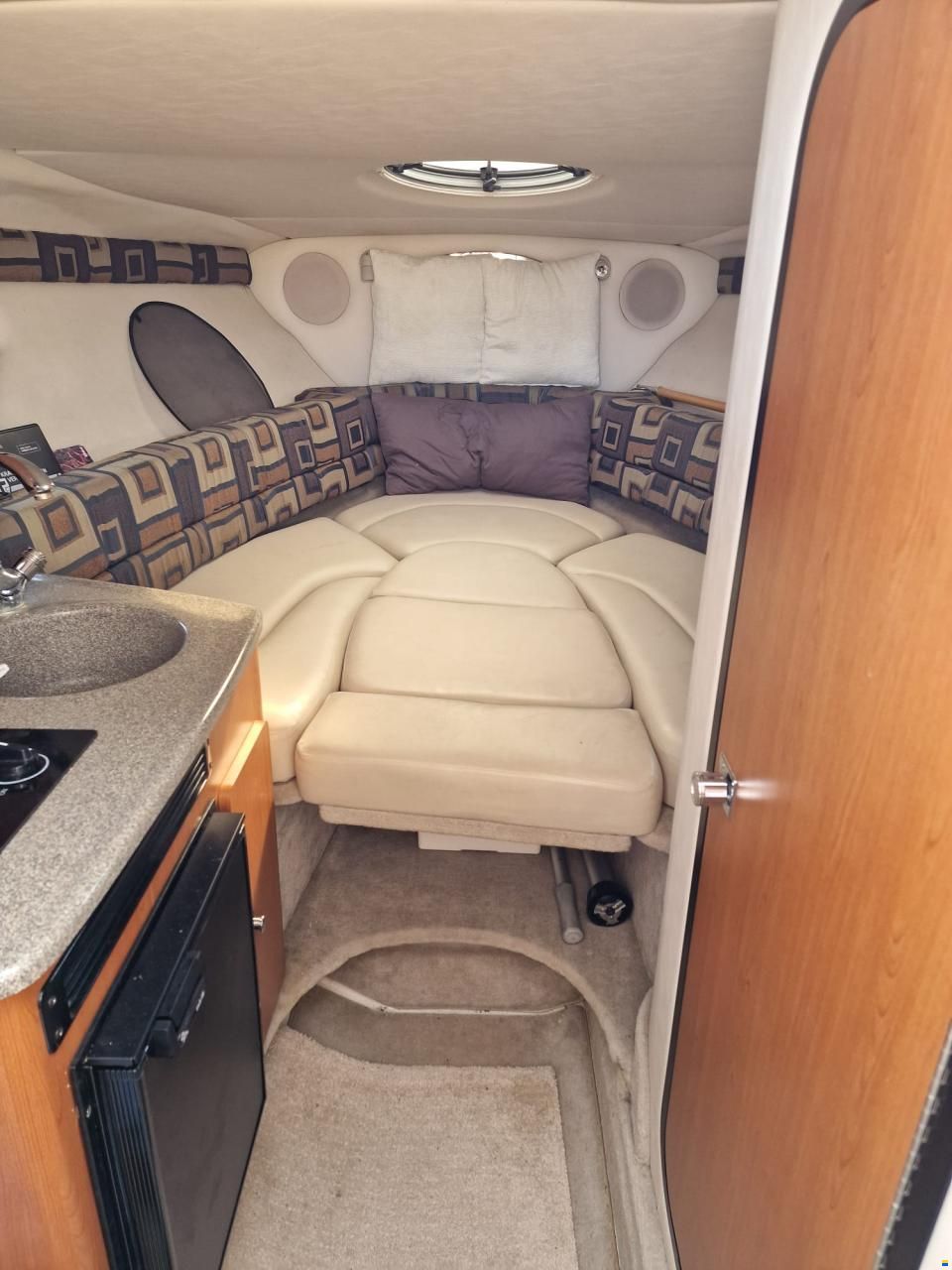 Crownline 250