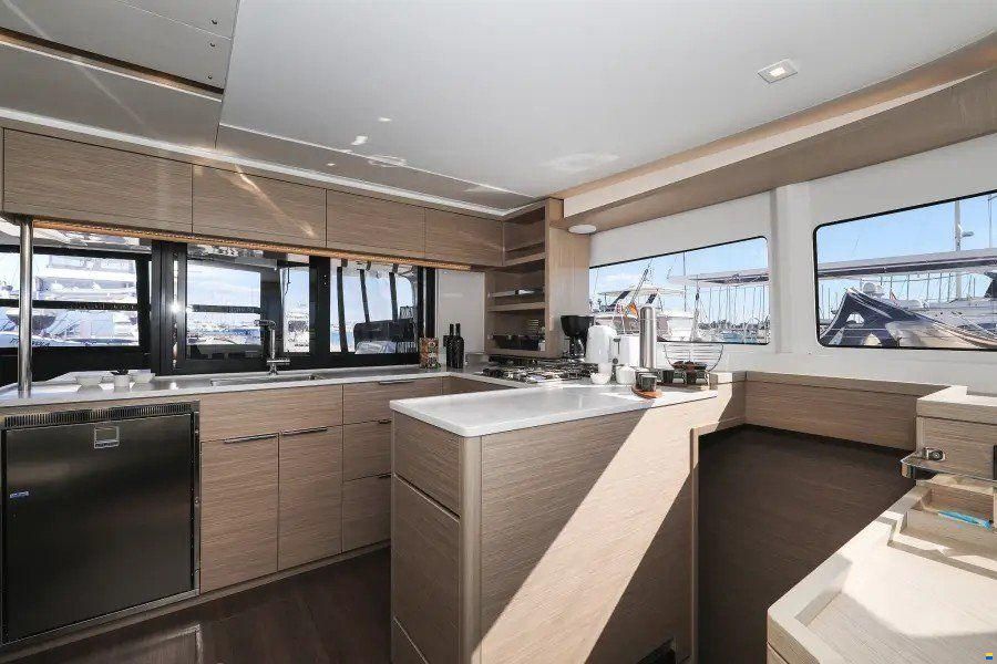 Groupe Beneteau Lagoon 46