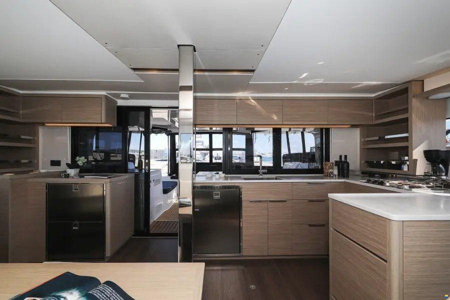Groupe Beneteau Lagoon 46