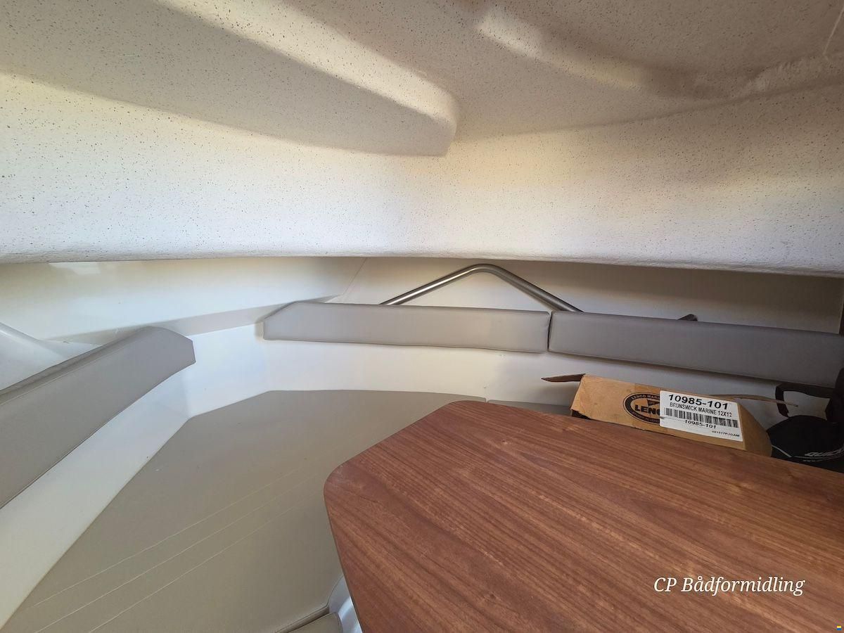 Quicksilver Arvor 810 Pilothouse