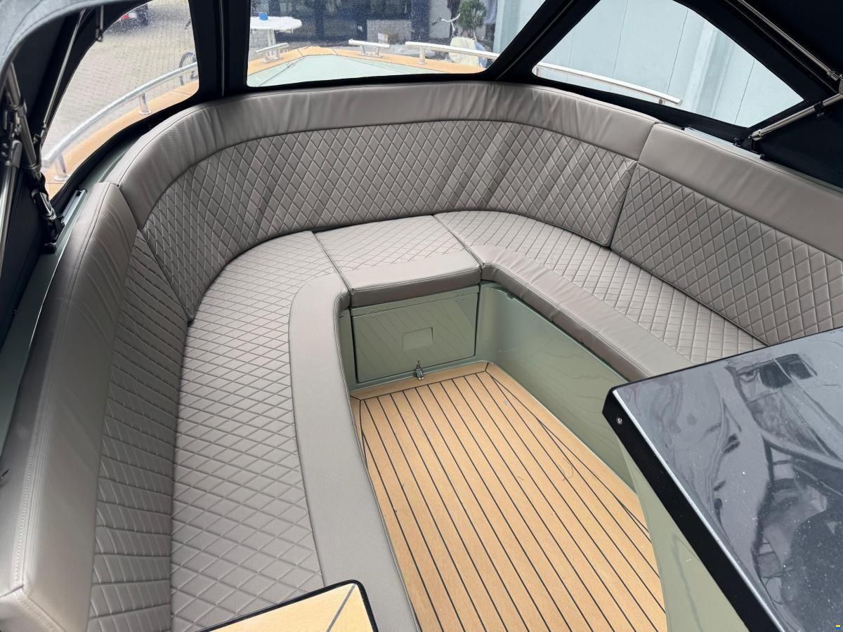 Maxima 630 Tender met boegschroef op voorraad!