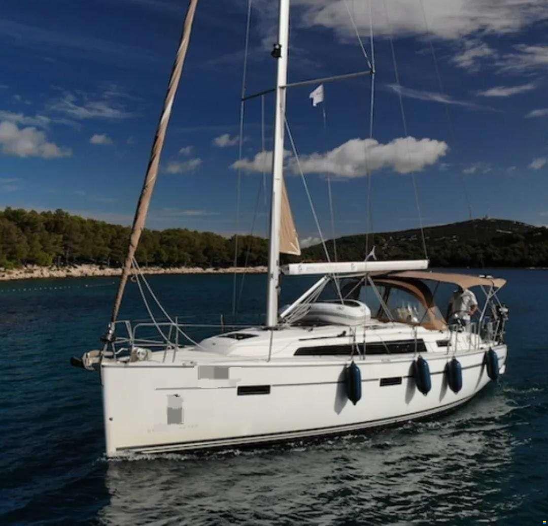 Bavaria 37 CRUISER