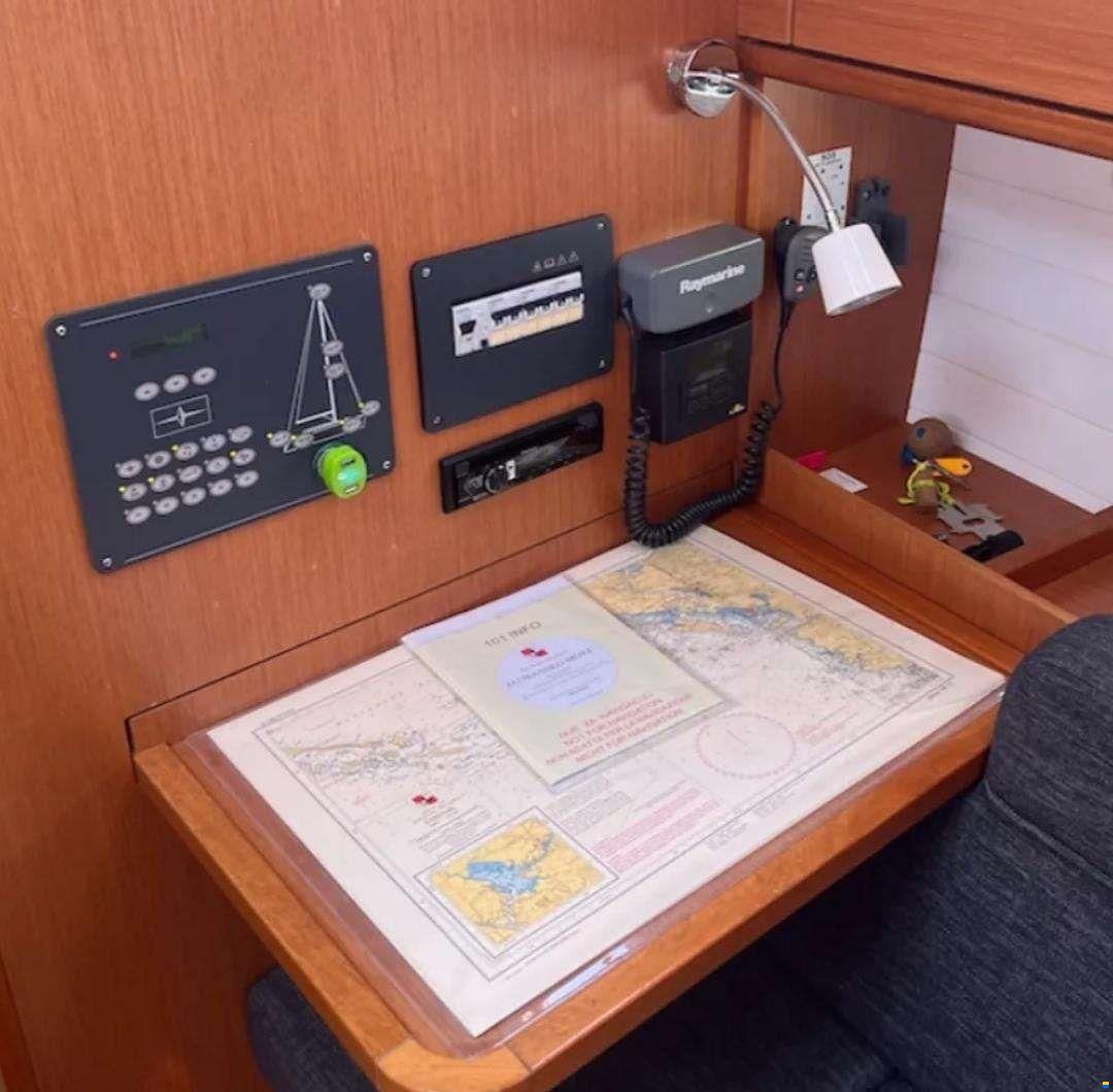 Bavaria 37 CRUISER