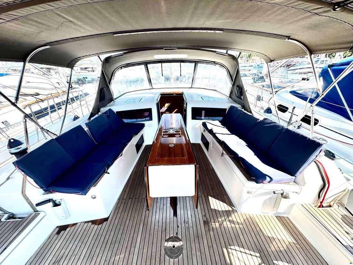 Dufour 470
