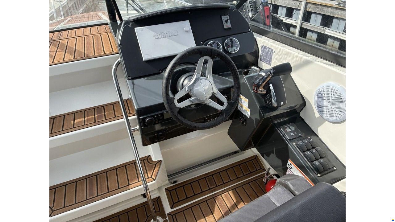 Uttern D77