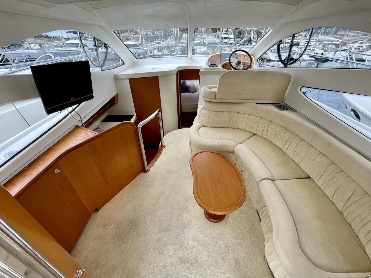 Genesis 37 Flybridge
