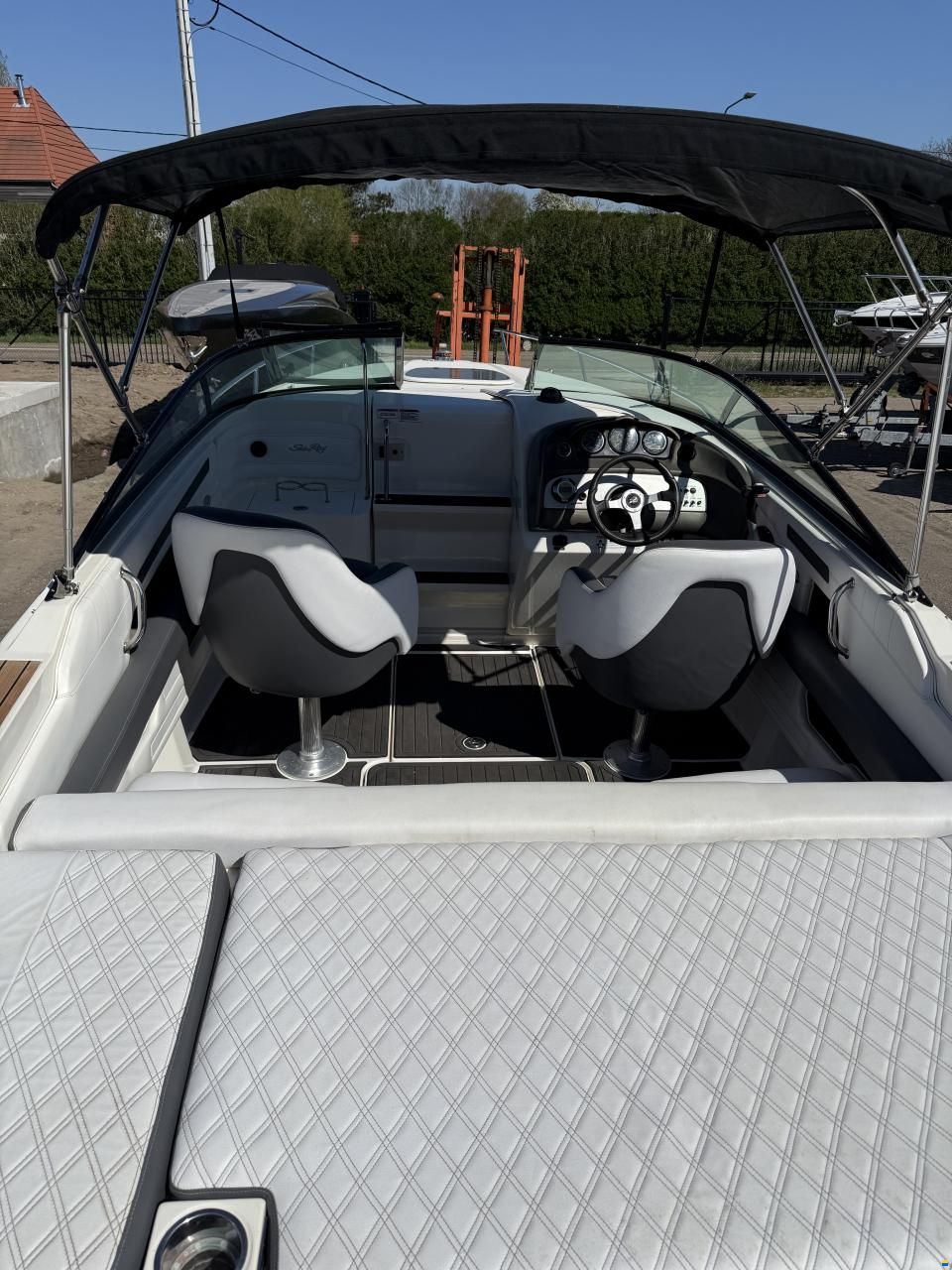 Sea Ray 240 SunSport