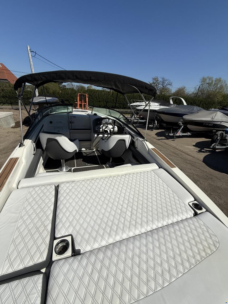 Sea Ray 240 SunSport