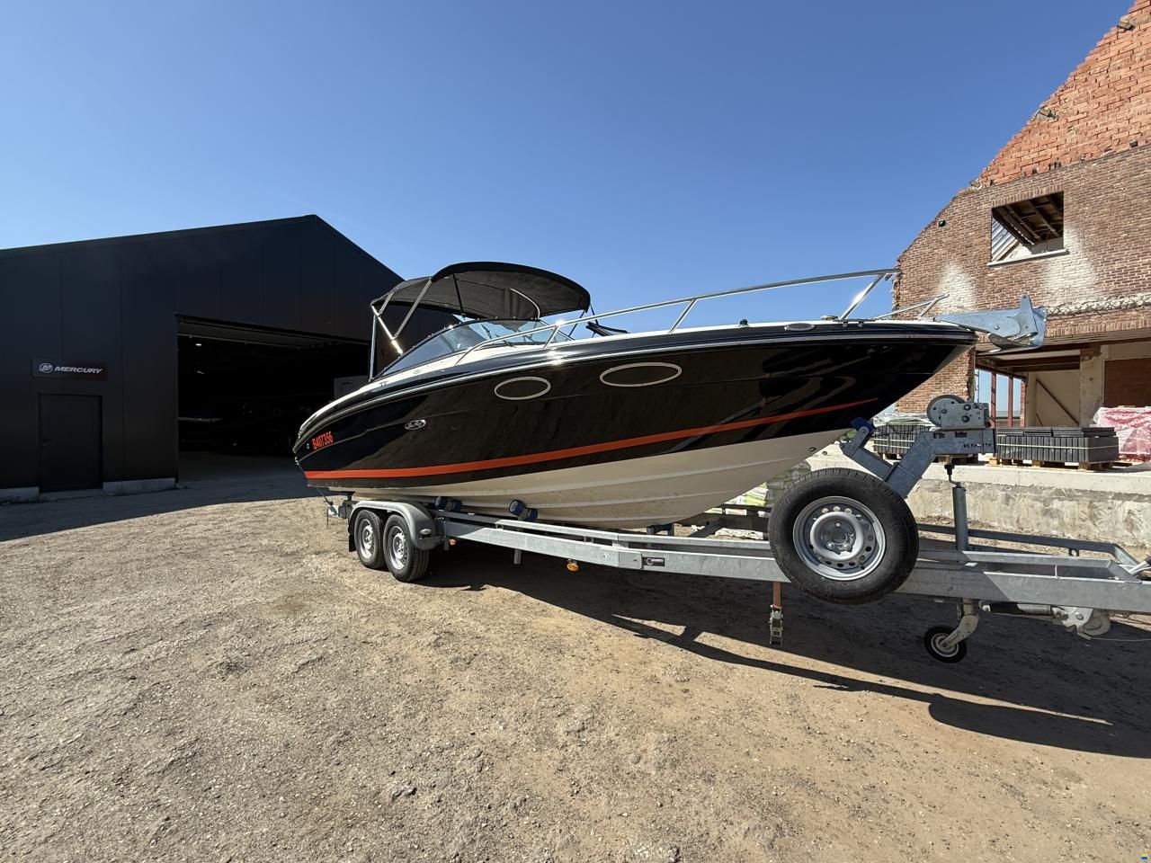 Sea Ray 240 SunSport