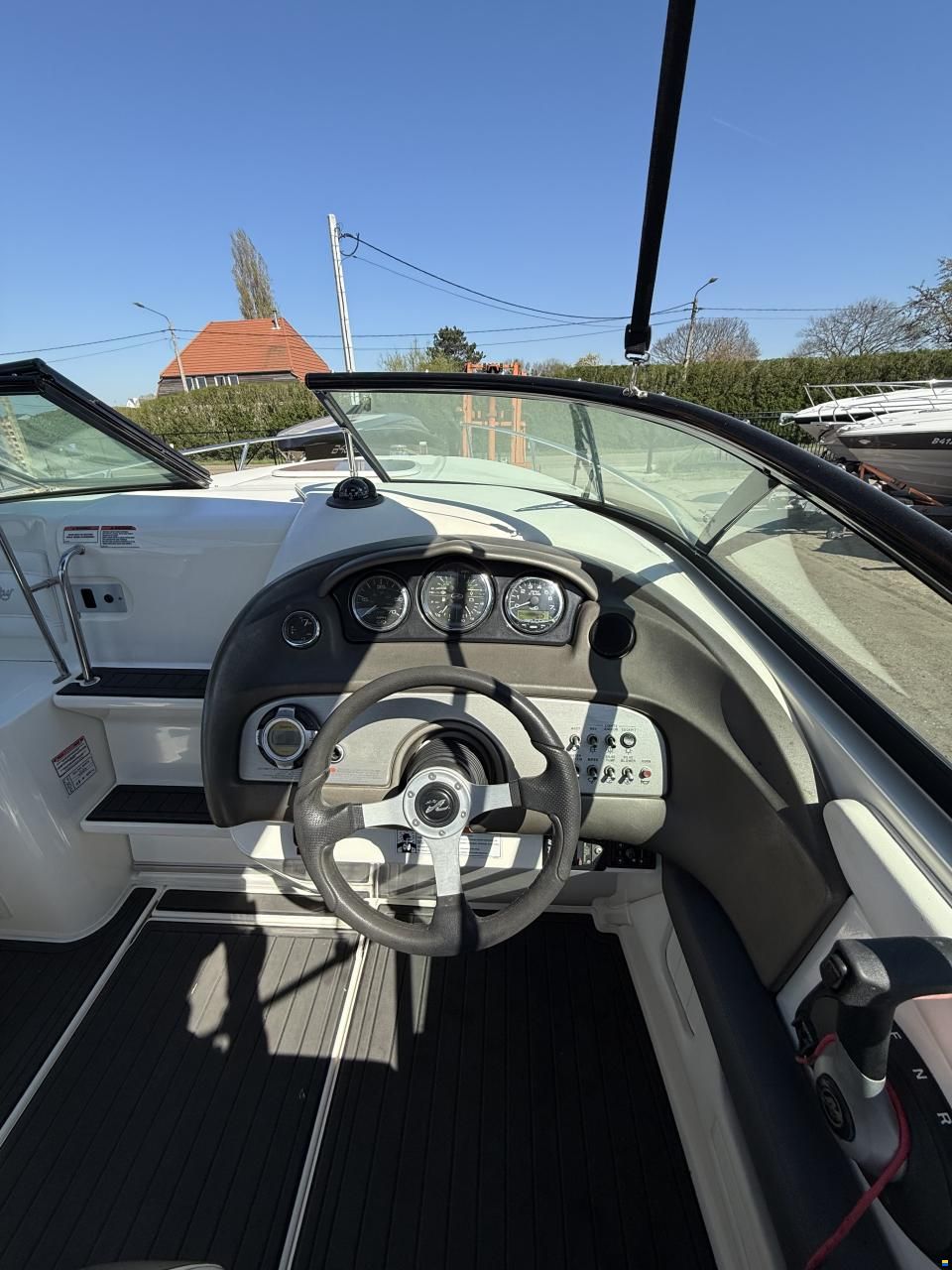 Sea Ray 240 SunSport