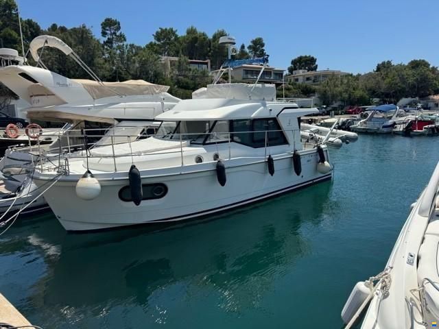 Beneteau Swift Trawler 30
