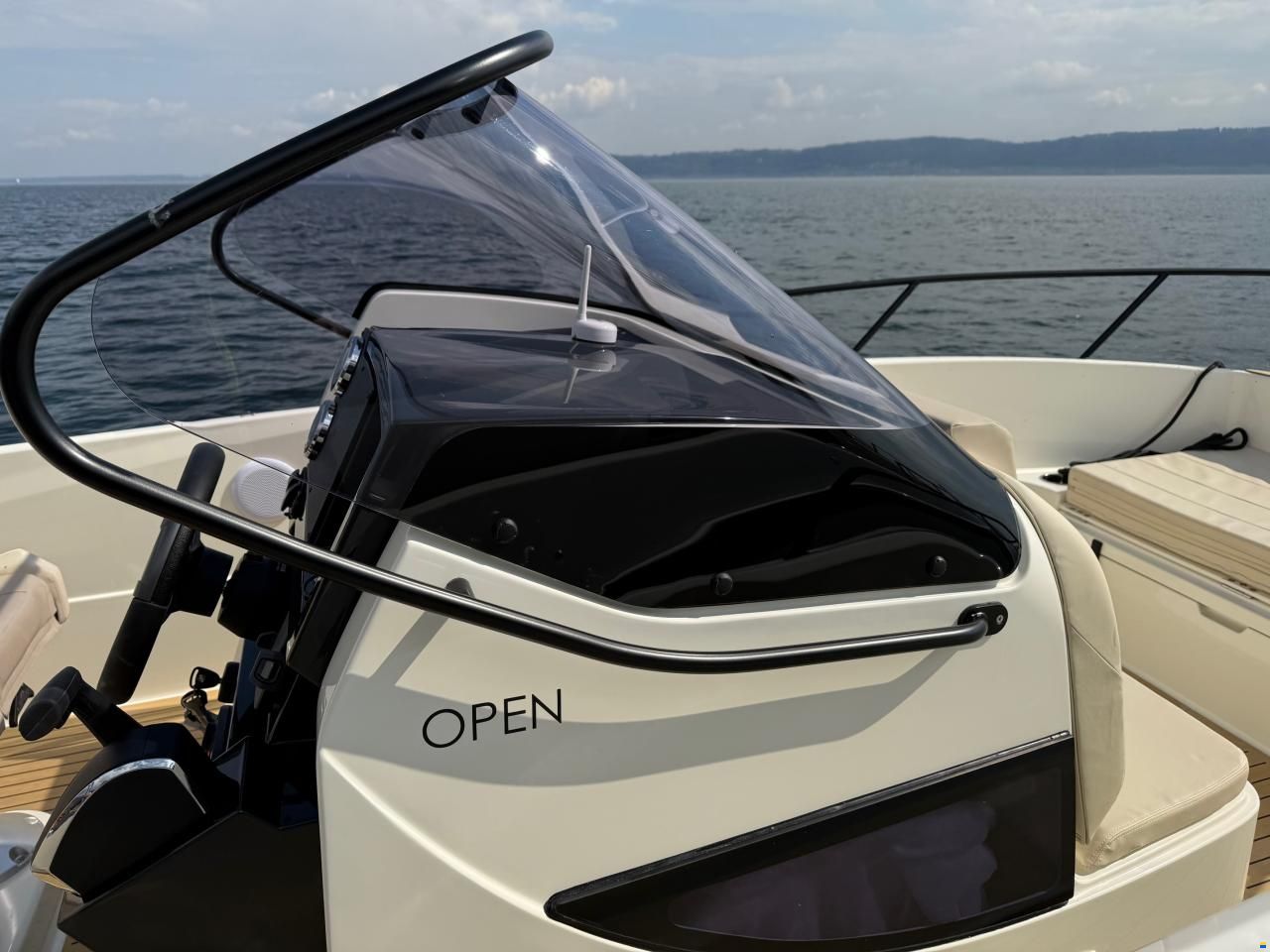 Quicksilver 705 Open