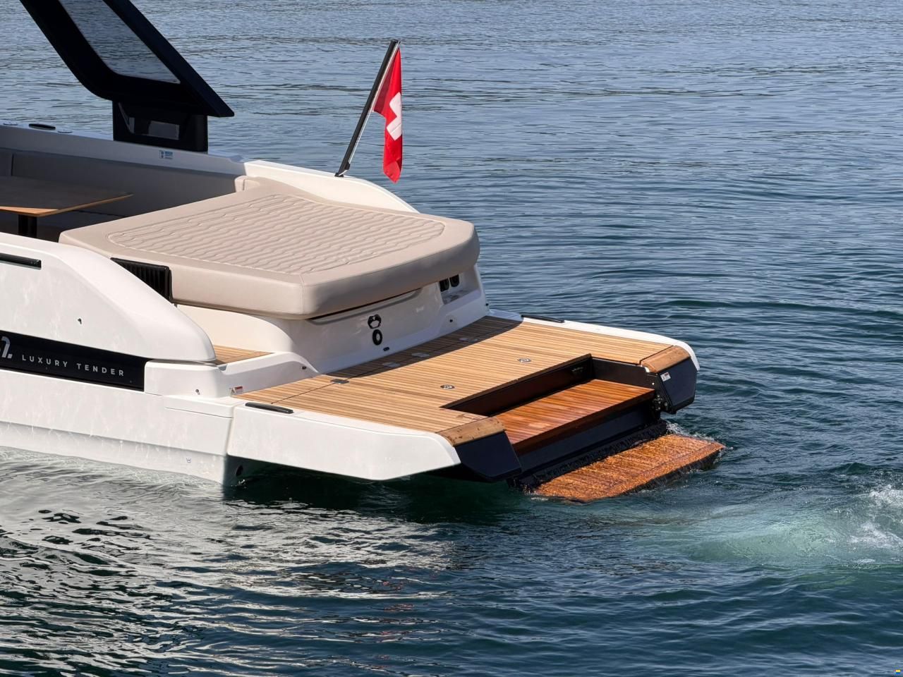 Cranchi A32 Luxury Tender