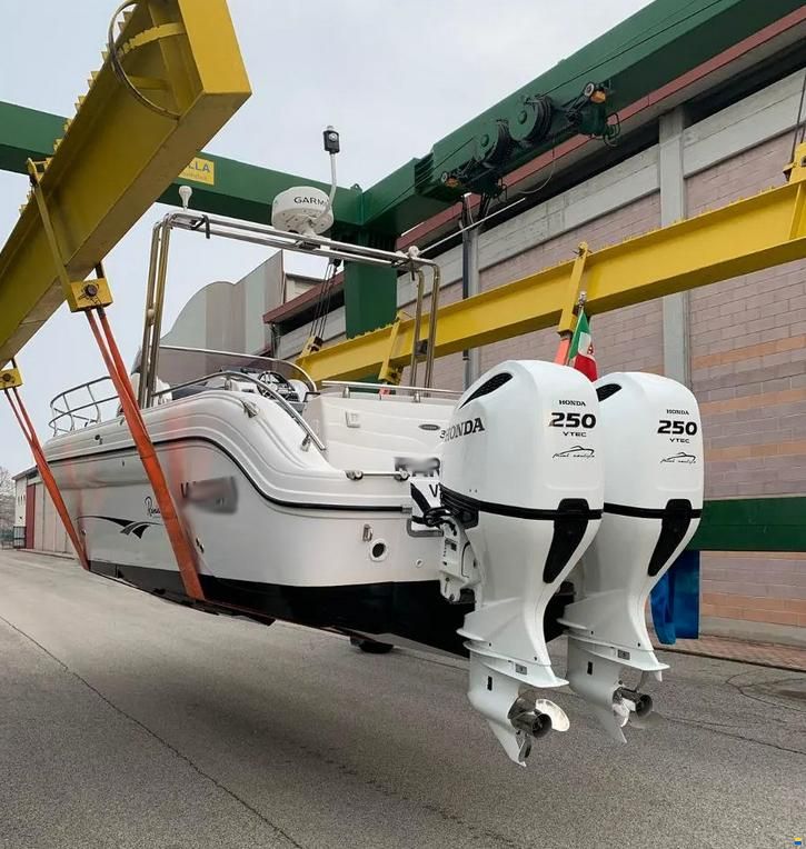 Ranieri Shadow 30