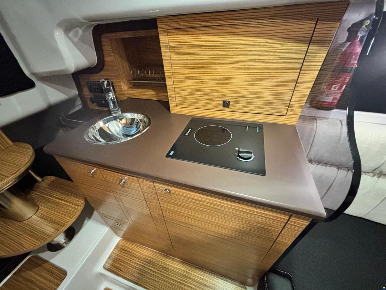 Ranieri Shadow 30