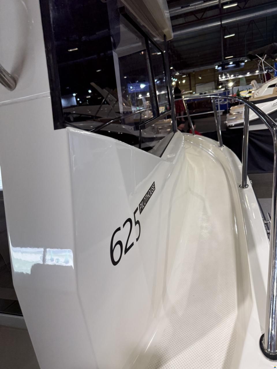 Quicksilver Pilothouse 625