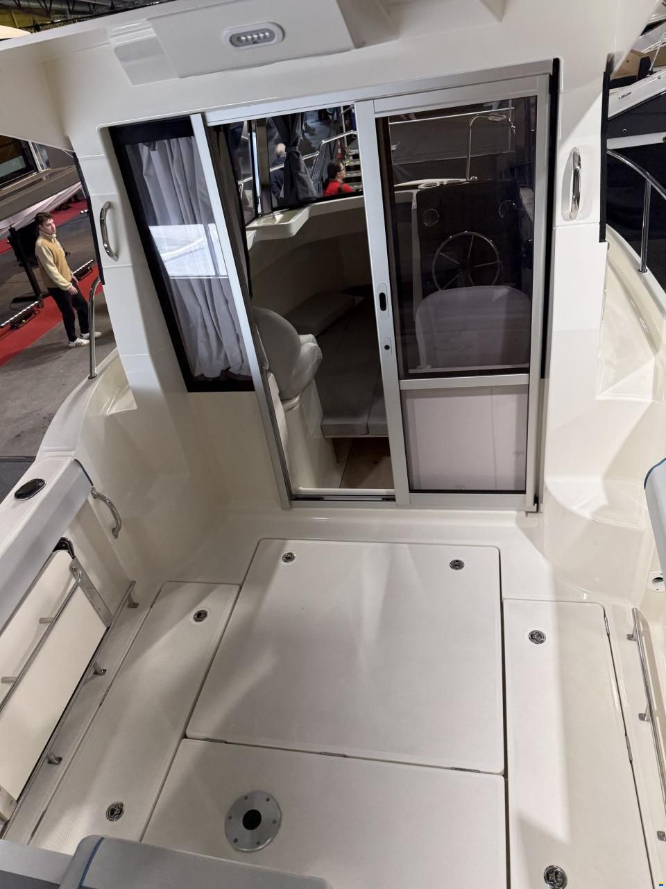 Quicksilver Pilothouse 625
