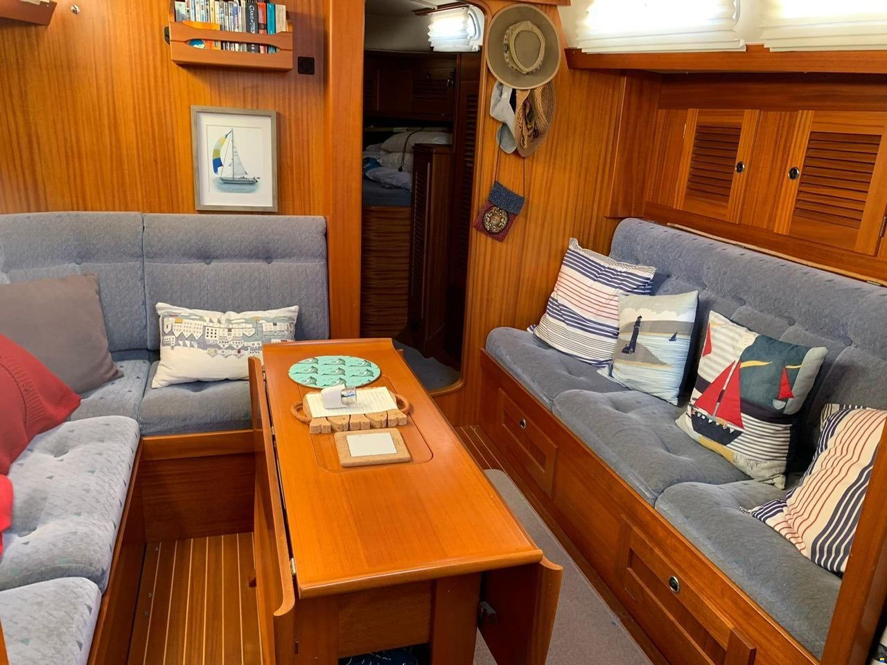 Hallberg-Rassy HR 42