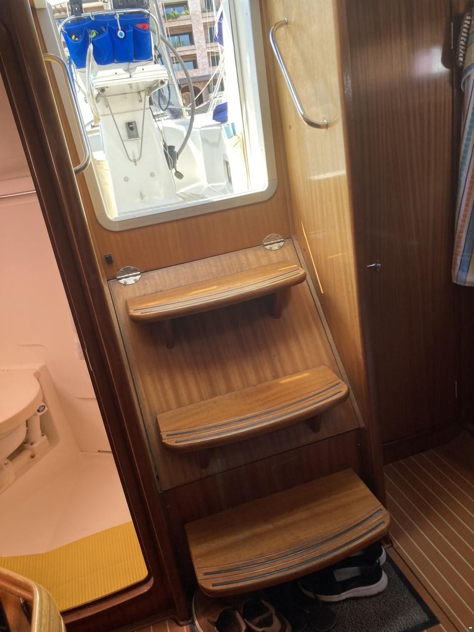 Bavaria 32