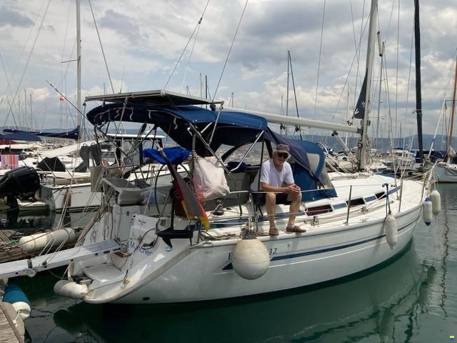 Bavaria 32