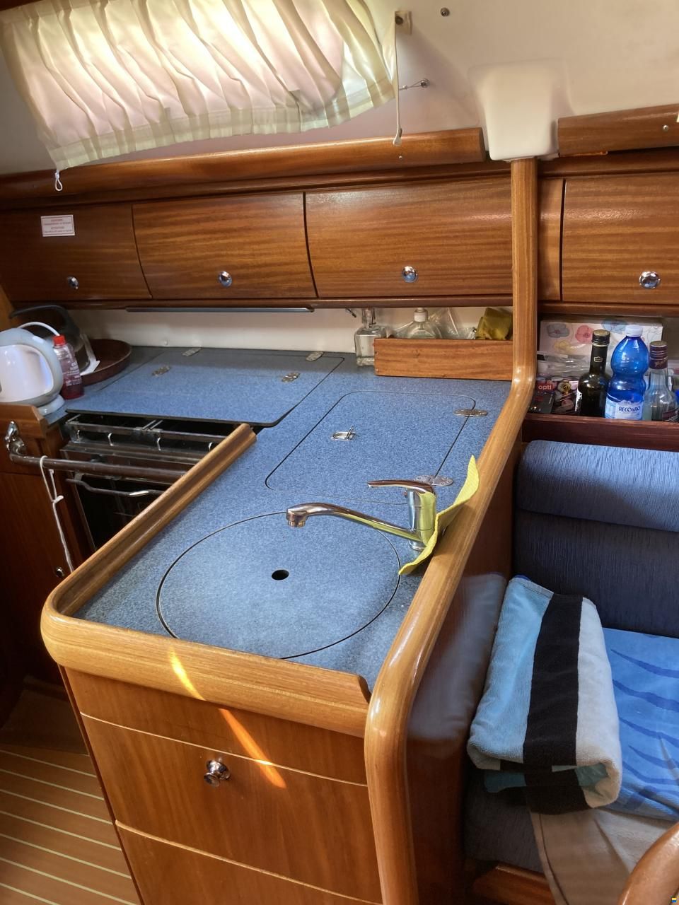Bavaria 32
