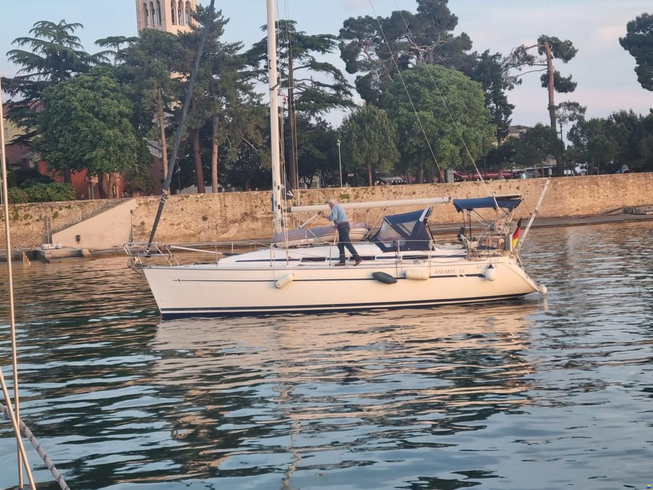 Bavaria 32