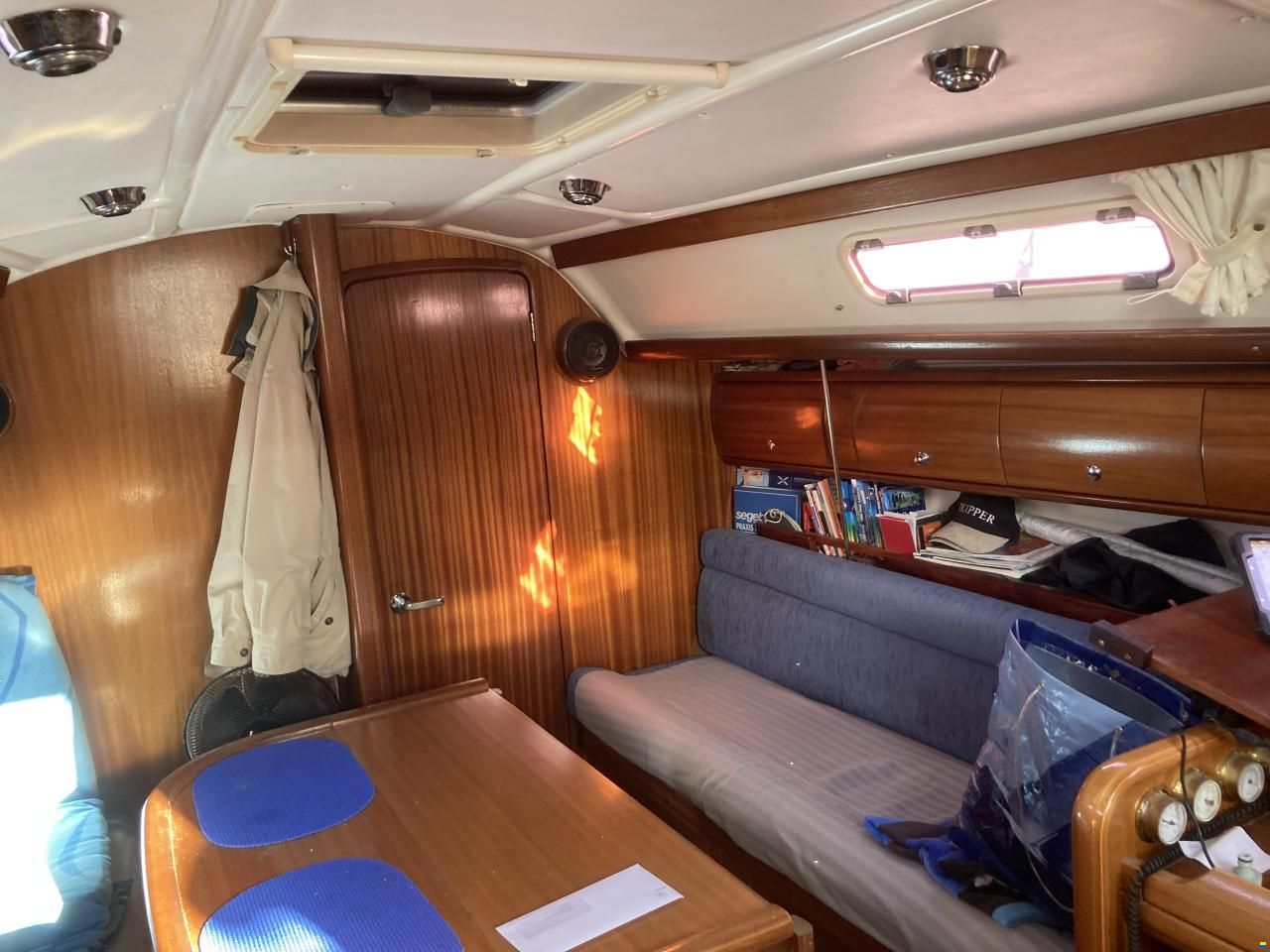 Bavaria 32