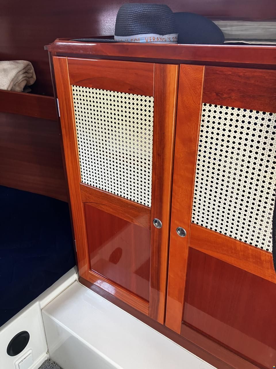 Hanse 371