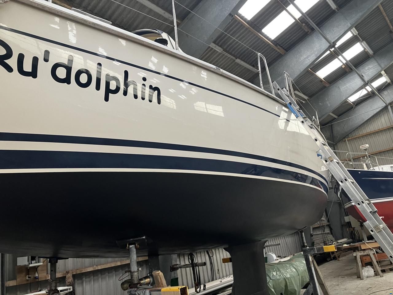 Hanse 371