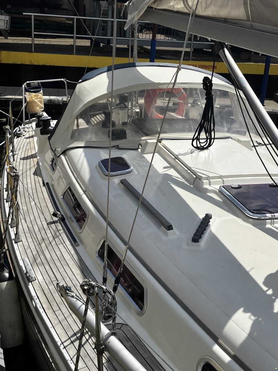 Hanse 371