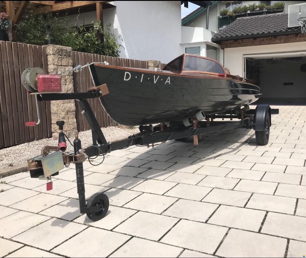 Eigenbau Elektro Holzboot