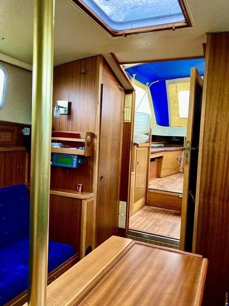 LM Boats 27