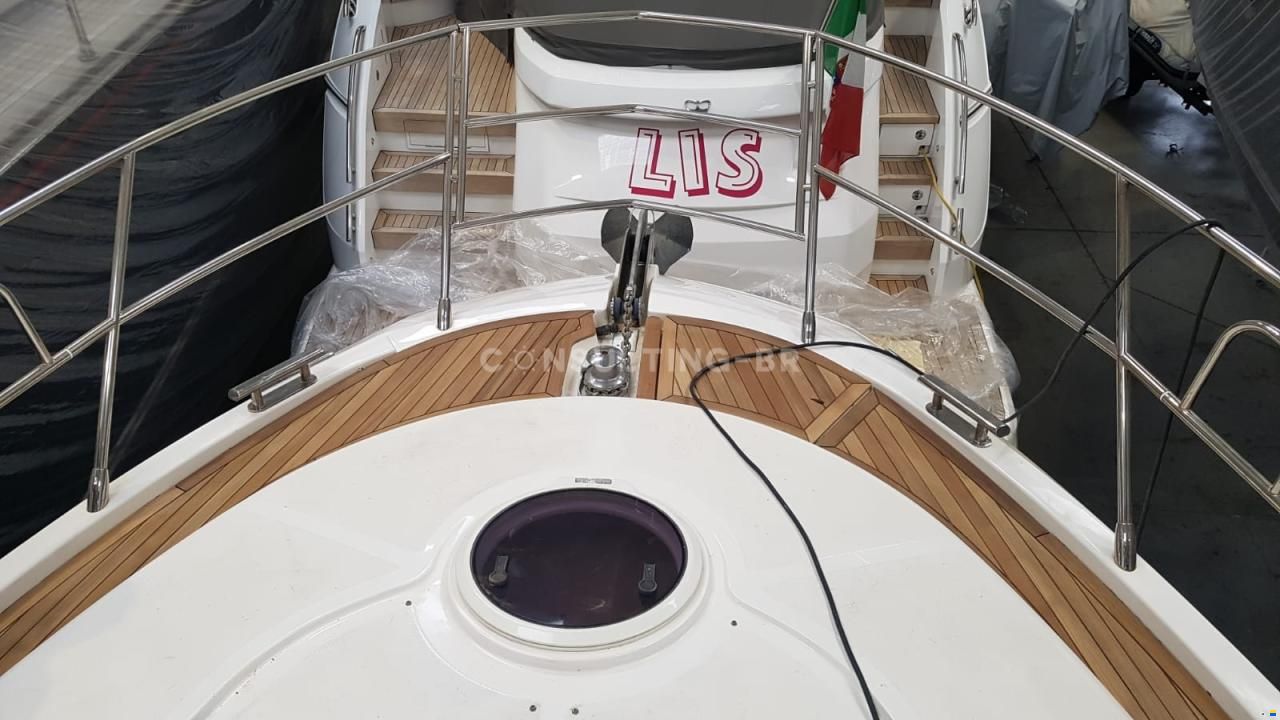 Azimut 47 Fly