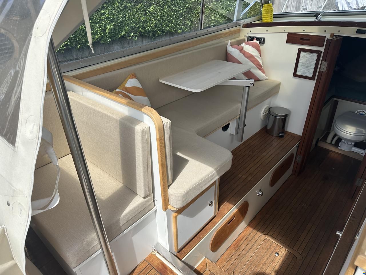 Bertram 26 HT